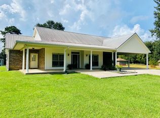 444 Jake Smith Rd, Carriere, MS 39426