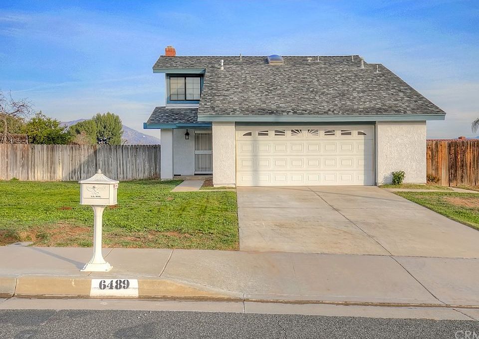 2nd image of 6489 Avenida Mariposa