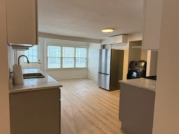 263 Hanover St APT 7, Manchester, NH 03104