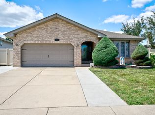 7504 Blazer Ave, Justice, IL 60458