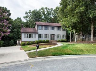 1006 Shamrock Ct, High Point, NC 27265