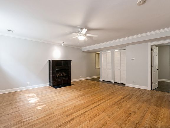 4th image of 914 W Agatite Ave APT Gs