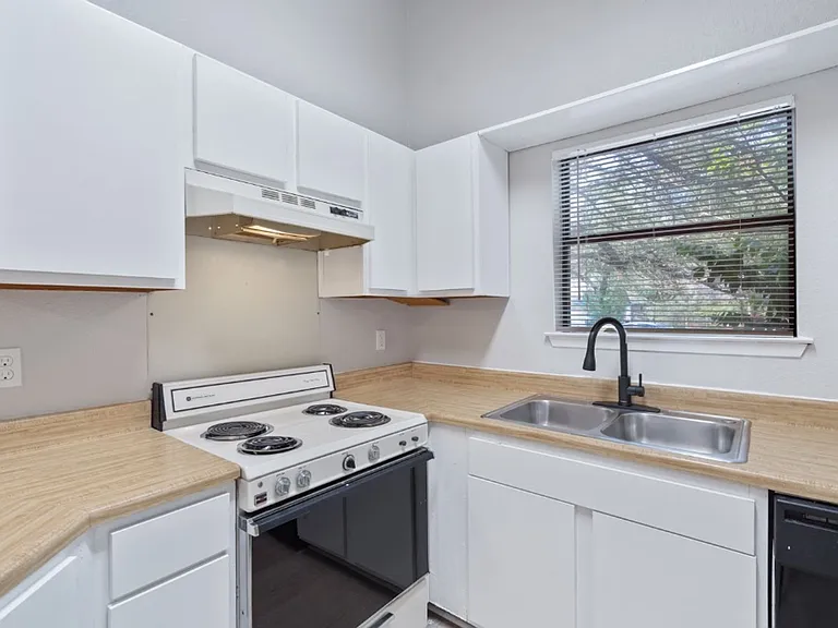 2906 Jadewood Ct #A — Photo 21