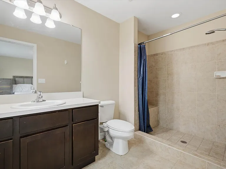 1114 Wales Dr — Photo 17