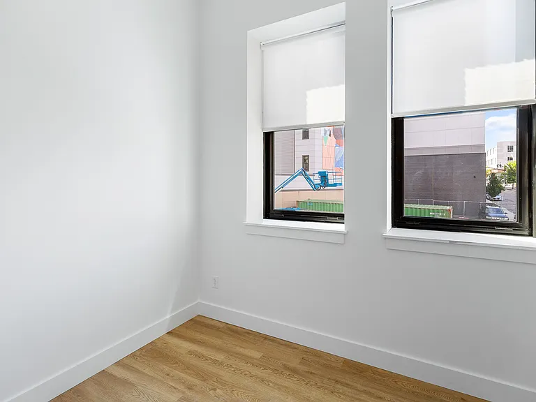 99 Richmond St #204 — Photo 10
