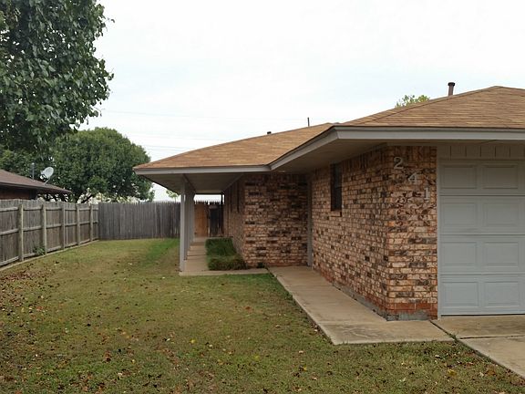 Fully Covered Walkway