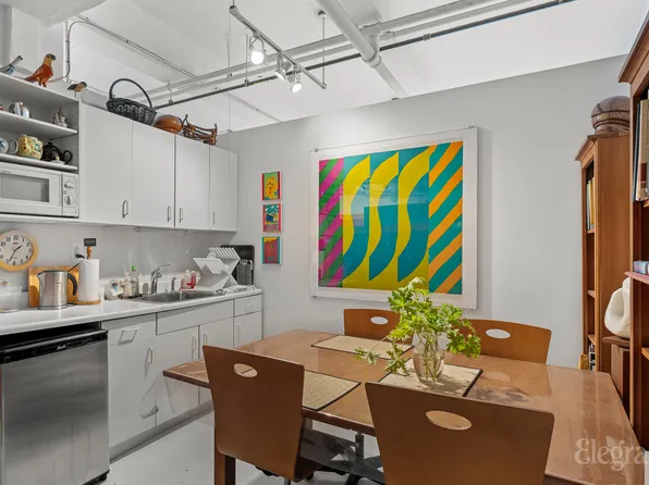 450 West 31st Street image 17 of 21