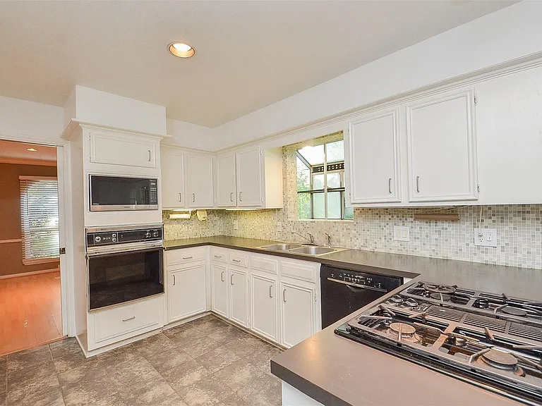 710 S Fry Rd — Photo 30