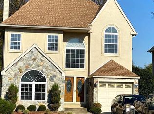 1211 Serota Pl, Philadelphia, PA 19115