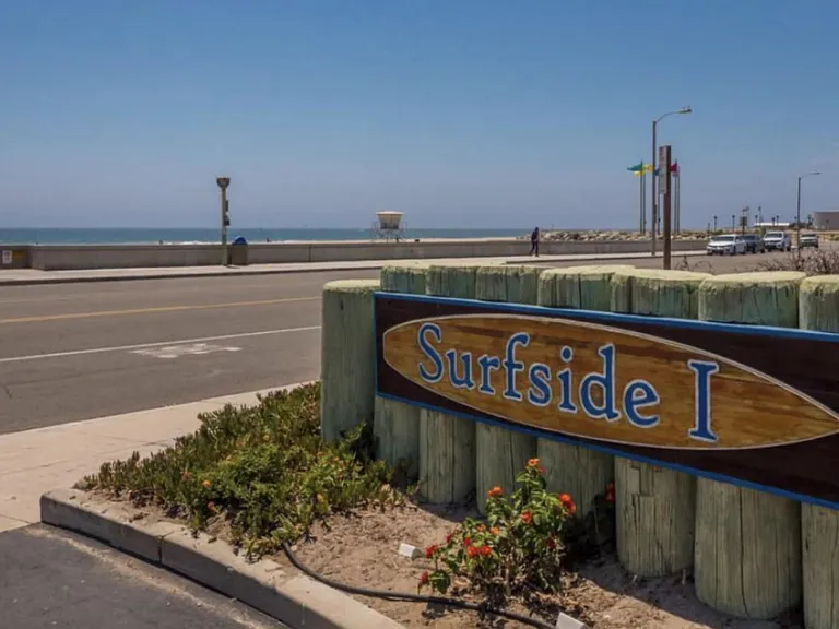 E Surfside Dr — Photo 26