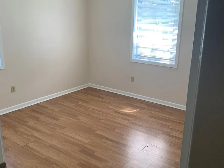 1402 Kimberly Dr — Photo 13