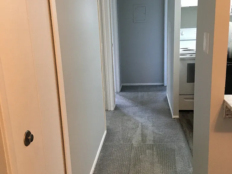 Valley York Apartments — Photo 52