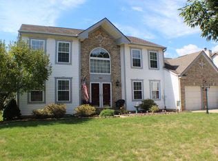 185 Mackenzie Dr, Pickerington, OH 43147