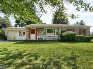 106 Earl St, Boiling Springs, PA 17007