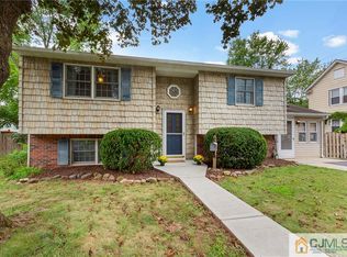 6 E Coddington Ave, Avenel, NJ 07001