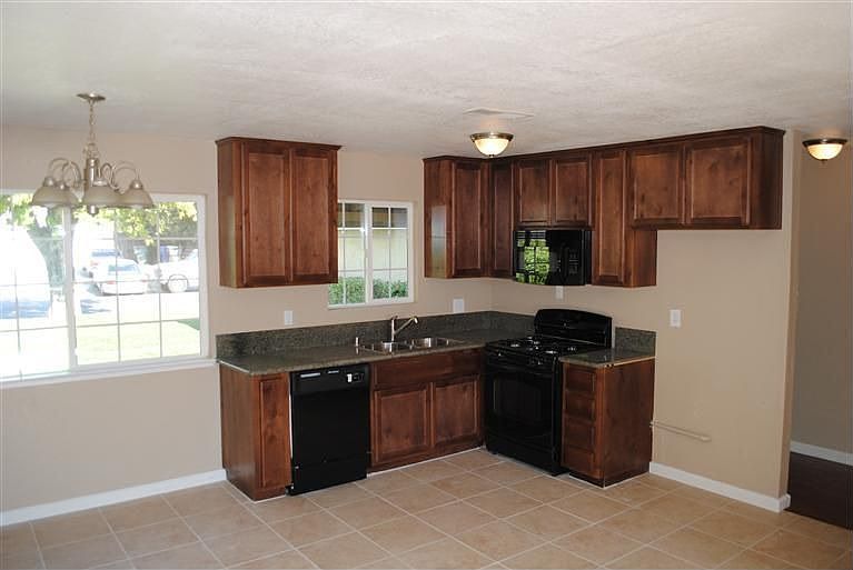 2nd image of 436 Lindley Dr
