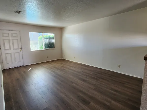 2510 Hartnell Ave #11, Redding, CA 96002