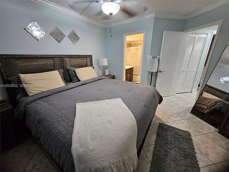 212 Lake Pointe Dr #113 — Photo 51