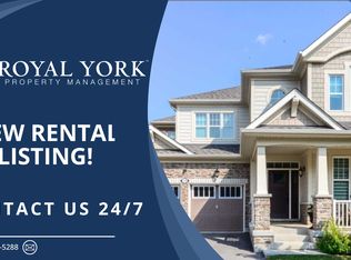 170 Masterman Cres #2, Oakville, ON L6M 0W9