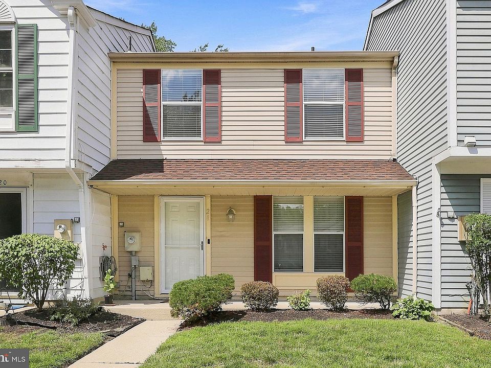 1st image of 21 Waterview Ct