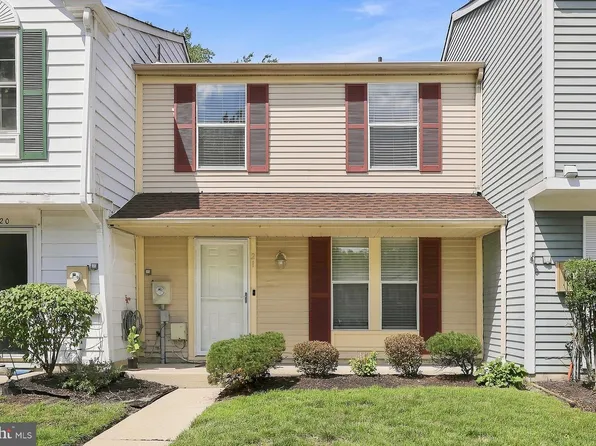 21 Waterview Ct, Marlton, NJ 08053