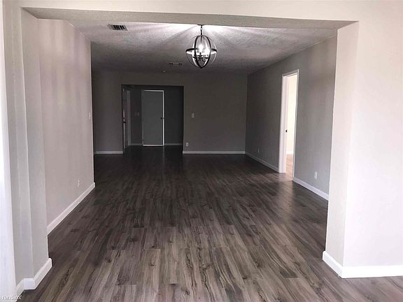 1_-_Full_Marketing_Photos-10