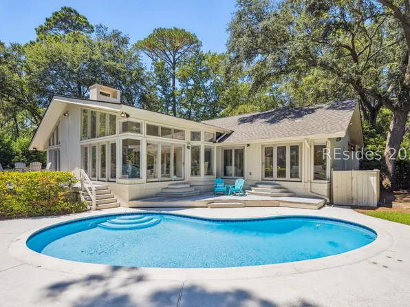 8 Rose Bank Ln, Hilton Head Island, SC 29928