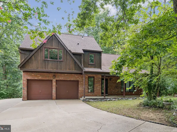 1015 Portugal Dr, Stafford, VA 22554