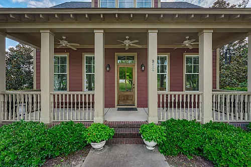 912 Hayden Ln Photo 1