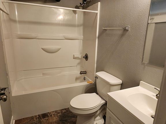 4th image of 321 W 4th St #10