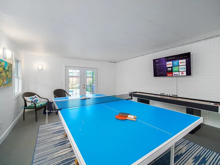 Building's Lounge