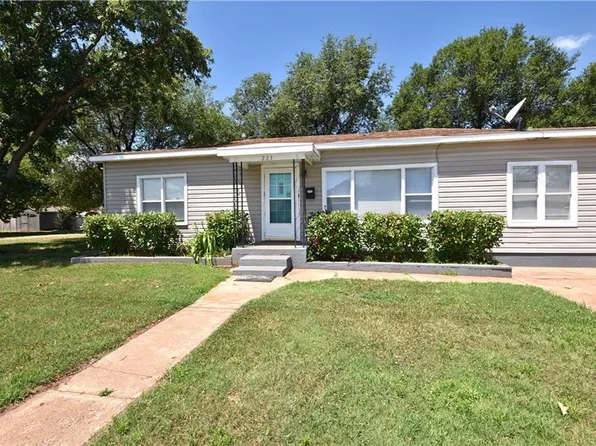 223 S 17th St, Guthrie, OK 73044
