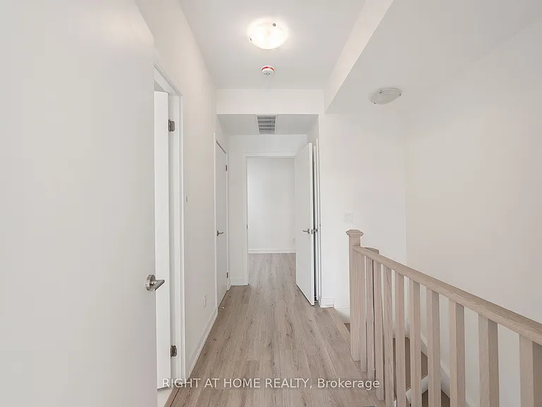 260 Finch Ave E #4 — Photo 19