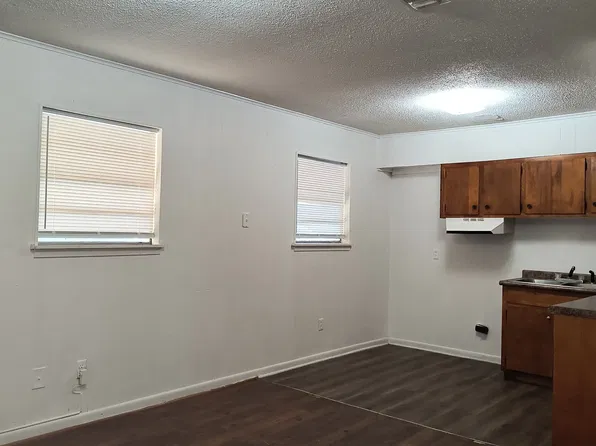 2817 S Apple St #2819, Pine Bluff, AR 71603