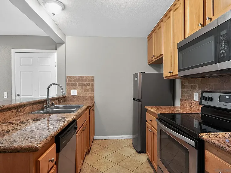 9860 Dale Ave #B9 — Photo 6