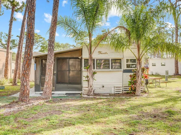 1300 N River Rd #C13, Venice, FL 34293