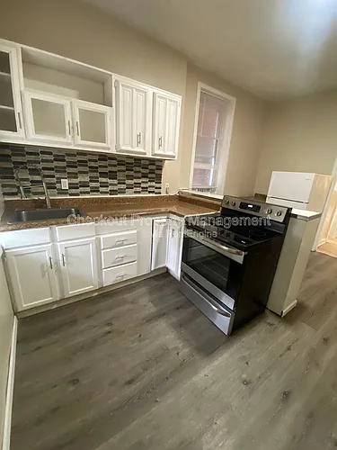 4704 Michigan Ave Photo 1