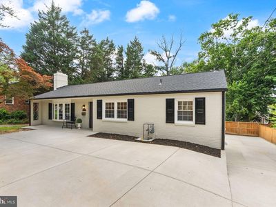 4006 N Glebe Rd, Arlington, VA, 22207