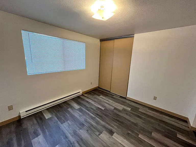 950 E Sumach St — Photo 10