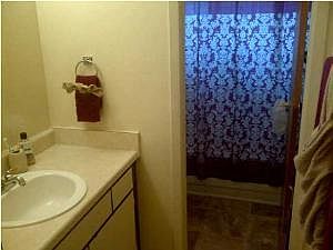 5th image of 605 Carnathan Ct