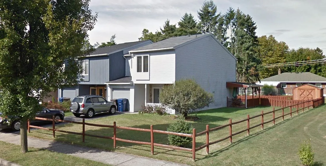 352 Tamarack Dr photo 1