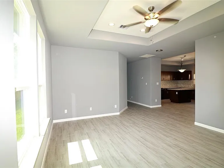 4238 Aledo St — Photo 4