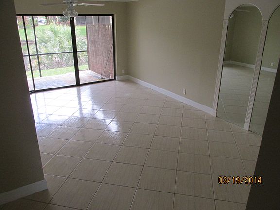 4th image of 3483 Carambola Cir S