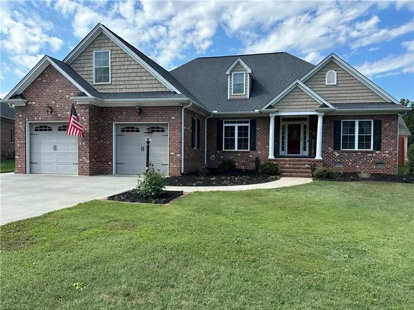 20 Hursey Ct, Gibsonville, NC 27249