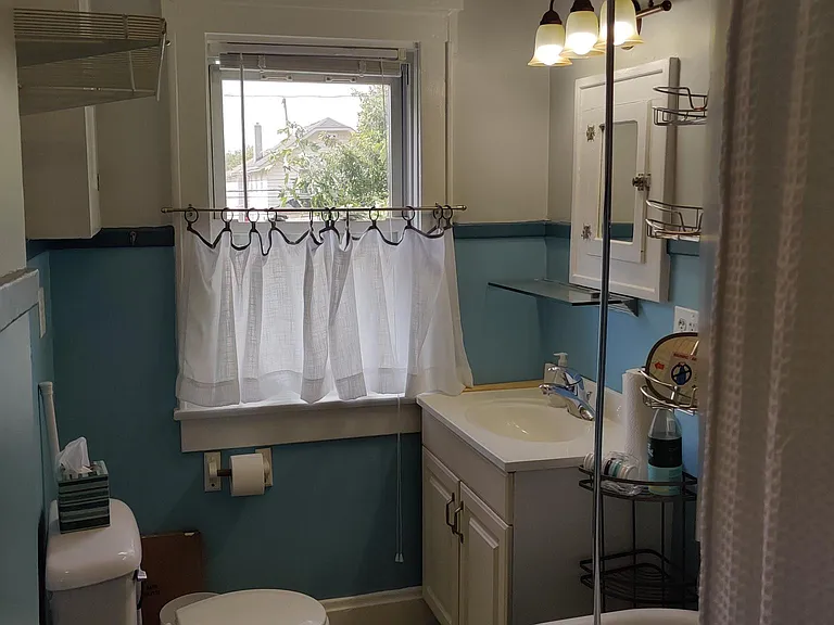 213 Dana Ave — Photo 9