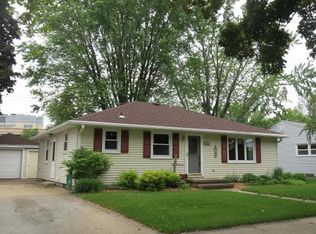 901 E Frances St, Appleton, WI 54911