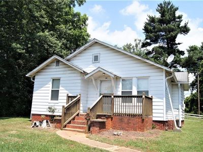 4633 Westmoreland St, Winston Salem, NC, 27105