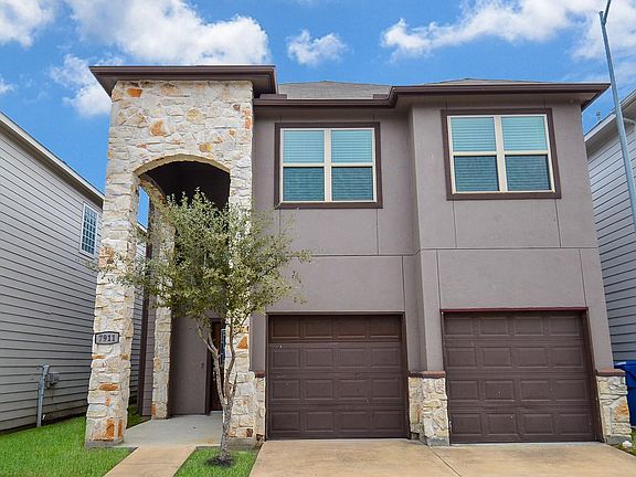 2nd image of 7911 Ashford Trace Dr