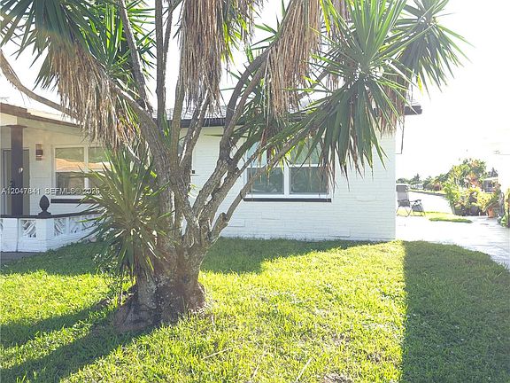 4th image of 4404 NW 46th Way