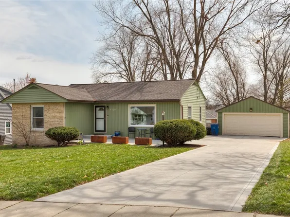 6120 Pleasant Dr, Des Moines, IA 50312